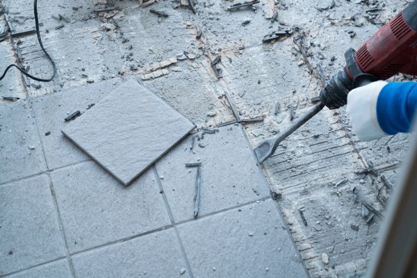 Flooring Removal Service in Madera